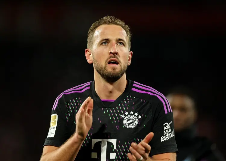 爱游戏体育- 凯恩新星出色发挥表现突出，巴塞罗那前途光明！观众掌声雷动