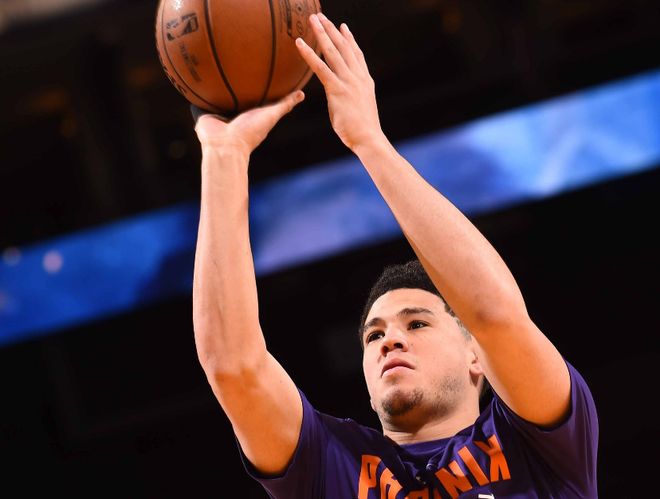 爱游戏体育-莎拉波娃重返赛场，大比分获胜首场状态出色，湖人观众沸腾！引发球迷热议的简单介绍