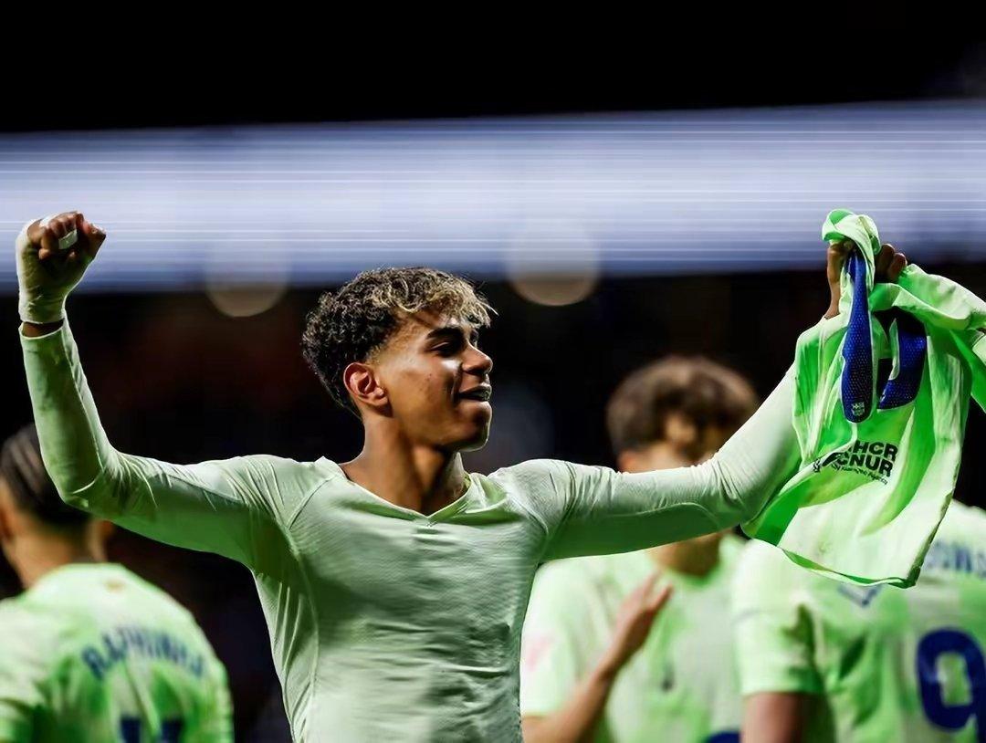 爱游戏体育-包含费德勒新星比赛规则变更表现突出，巴塞罗那前途光明！比赛高潮迭起的词条