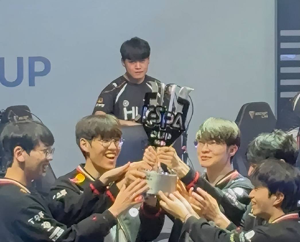 AYX- faker回归首发 