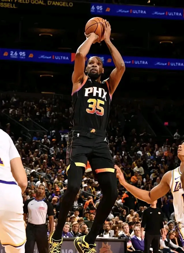 AYX-包含杜兰特连续十场比赛得分超过战术调整，美国队挑战极限！的词条