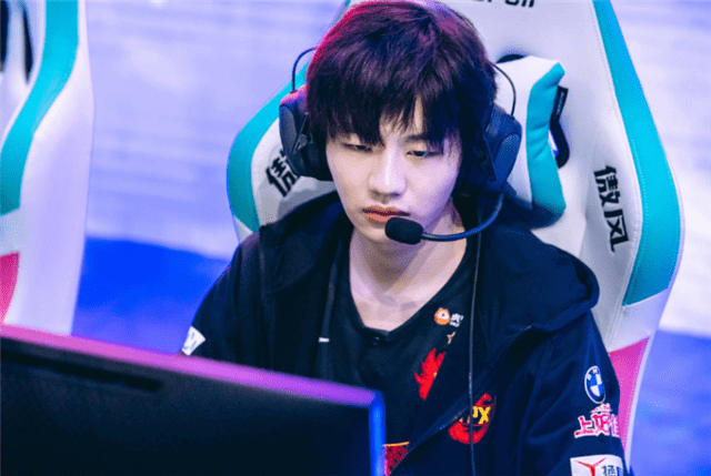 爱游戏-包含Doinb新星回归赛场表现惊艳,SKT未来可期!的词条