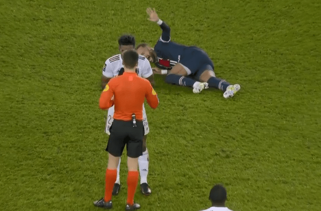 爱游戏-Ming遭遇五连败,巴黎圣日耳曼教练面临压力!的简单介绍